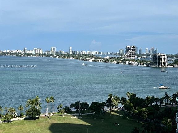 3rd image of 2000 N Bayshore Dr APT 1604