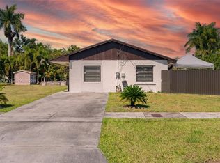 530 SW 2nd St, Florida City, FL 33034