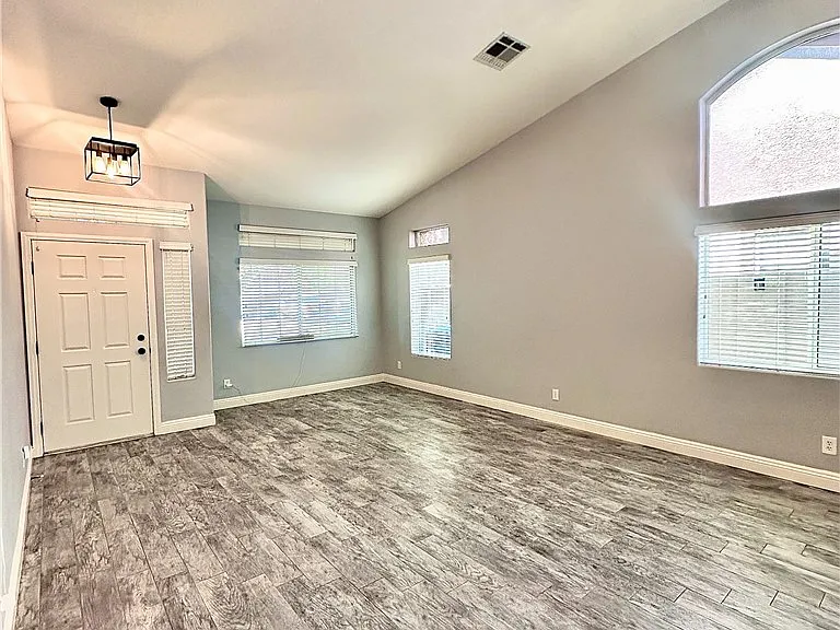 3544 Cupecoy Point Ave — Photo 2