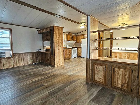 4th image of 1001 Idaho St Space 11