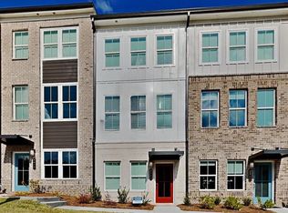 2643 Creekside Dr, Atlanta, GA 30318