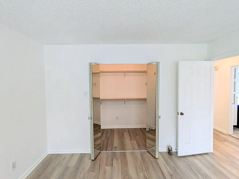 34 Hermitage Dr #34 — Photo 24