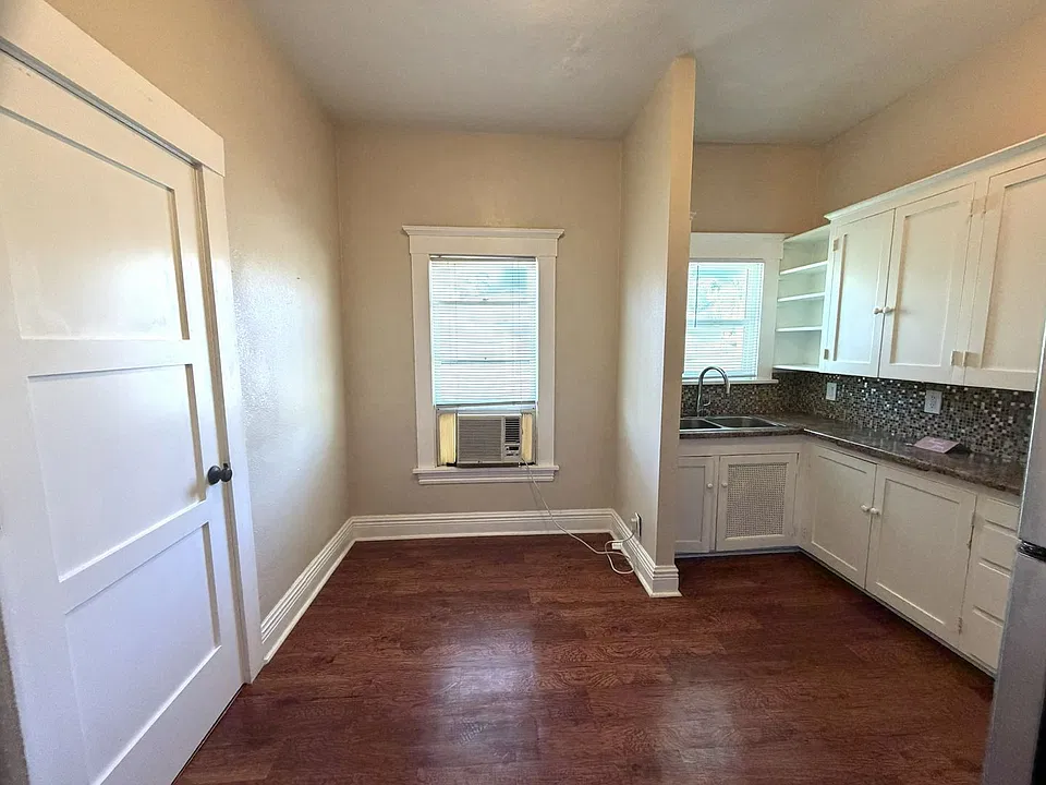 224 W Olive Ave #1-10