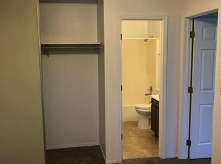 308 Anthony Dr APT E, Maryville, IL 62062
