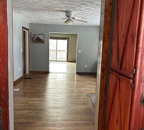 5th image of 7507 Chambersburg Rd