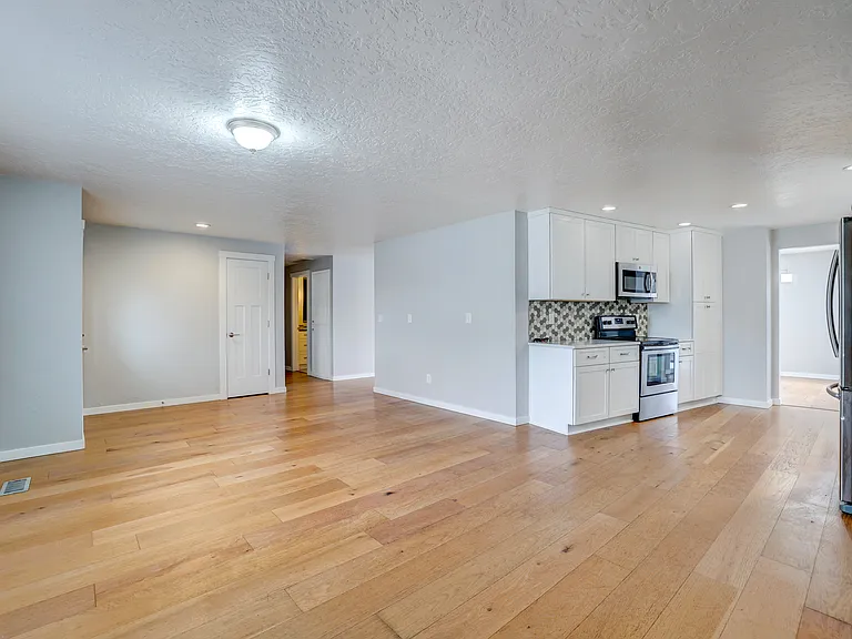 8290 W Amherst Dr — Photo 7