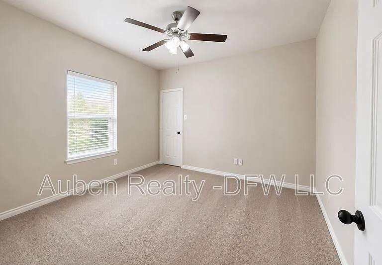 1512 Piedmont Dr — Photo 6