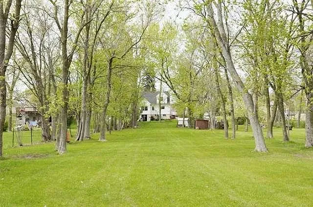 25725 W Loomis Rd photo 1