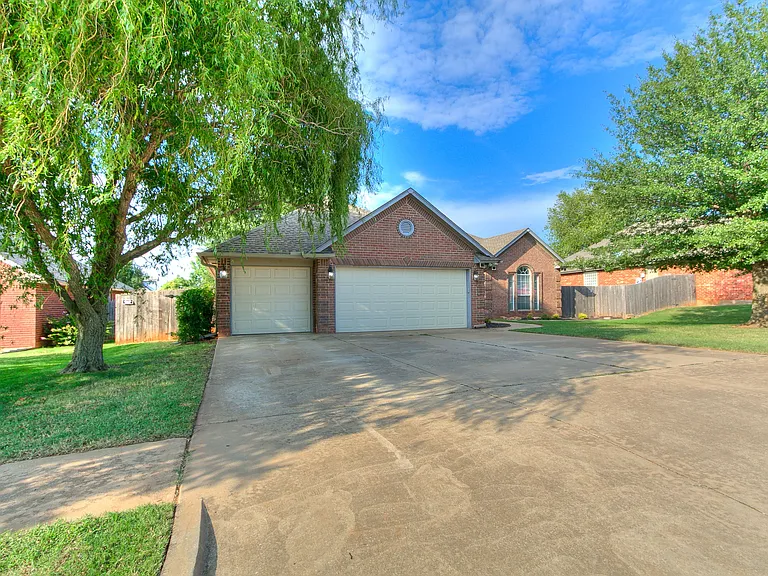 2913 Daybreak Dr — Photo 76