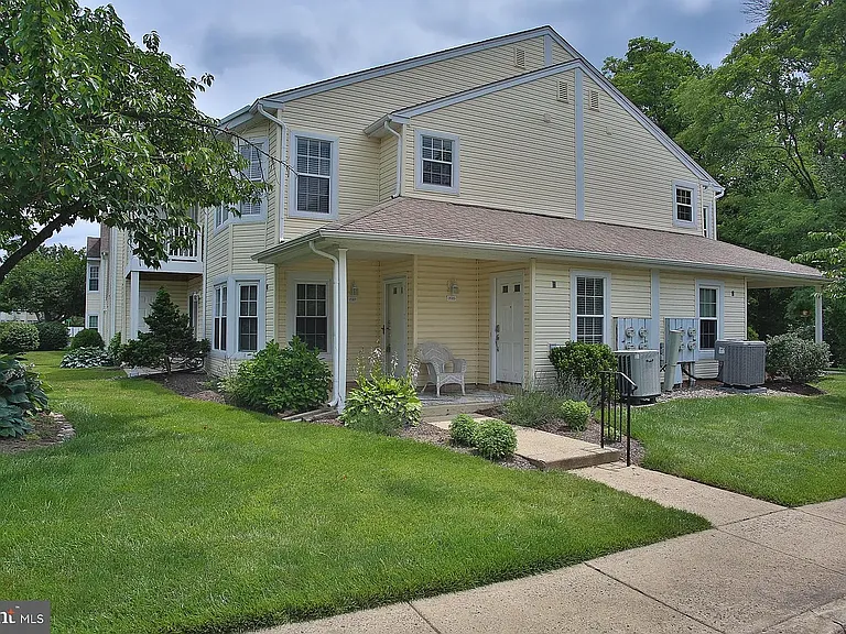 3505 Bennett Pl #3505 — Photo 2