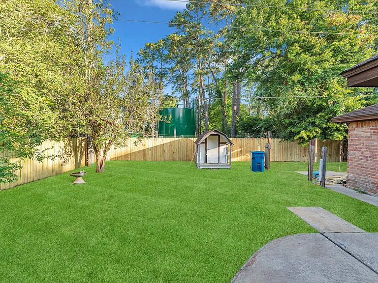 8102 Autumn Willow Dr — Photo 6