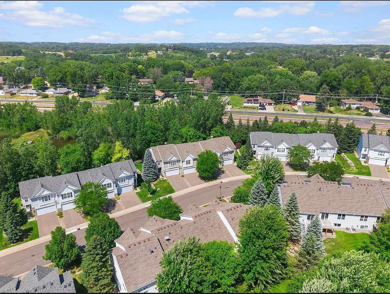 Timber Crest Dr SE, Prior Lake — Photo 4