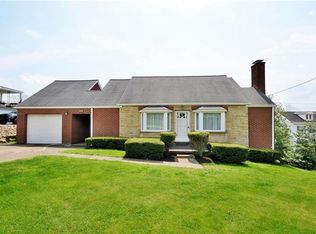 3812 Sunflower Rd, New Brighton, PA 15066