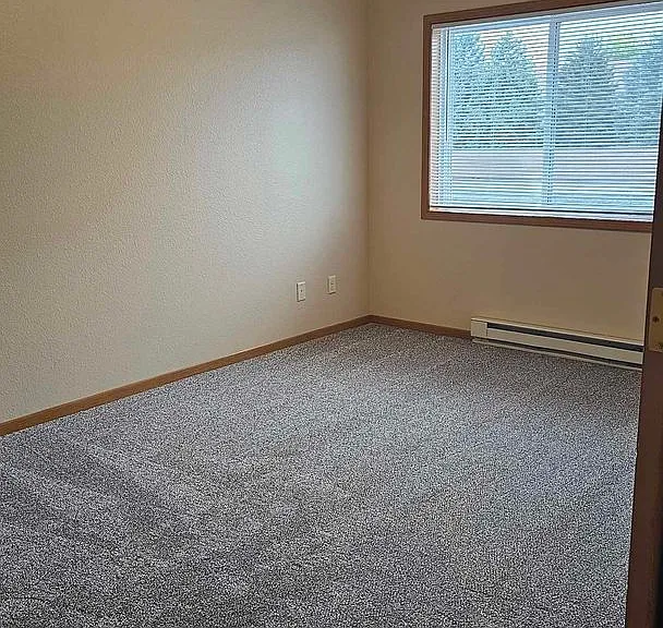 Belcastle Apartments — Photo 31