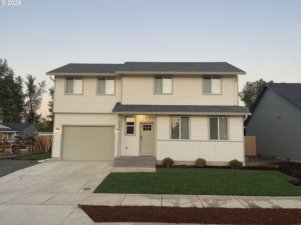 672 Parker Loop, Silverton, OR 97381