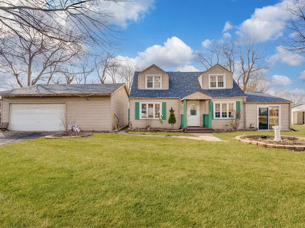 3N358 McNair Ave, Addison, IL 60101