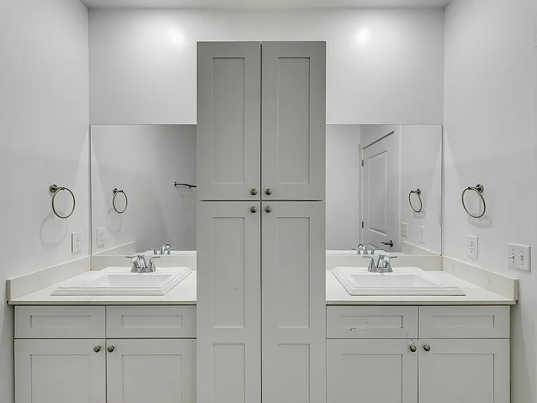 Paragon Luxury Apartments