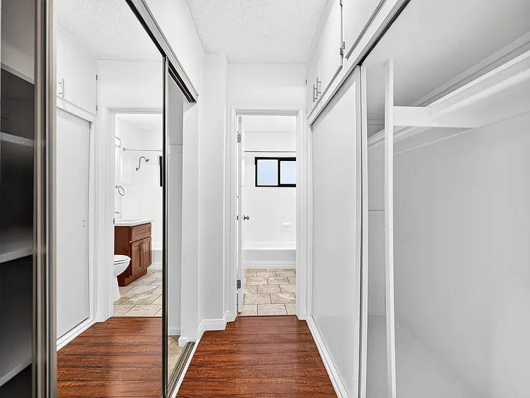 1563 Brockton Ave — Photo 10