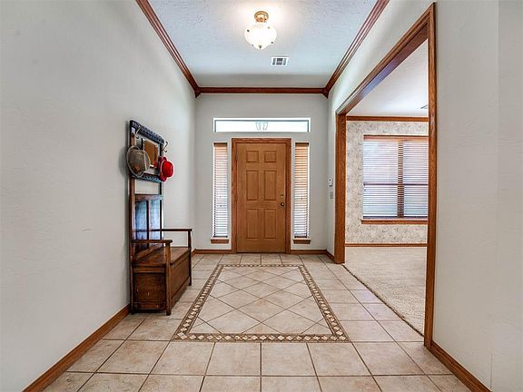 3rd image of 2214 Hidden Lake Dr