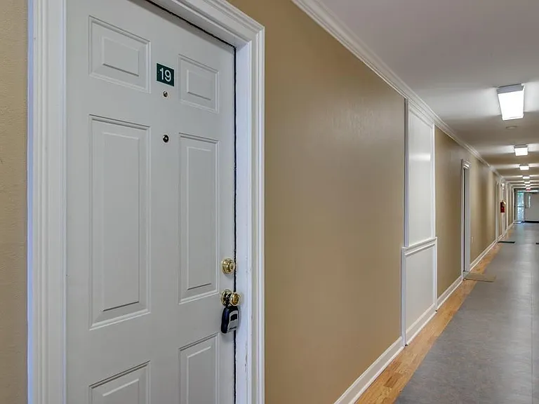 2020 Beech Ave #C19 — Photo 20