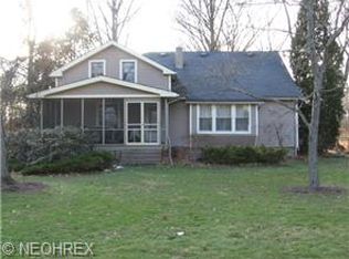 9454 Usher Rd, Olmsted Township, OH 44138