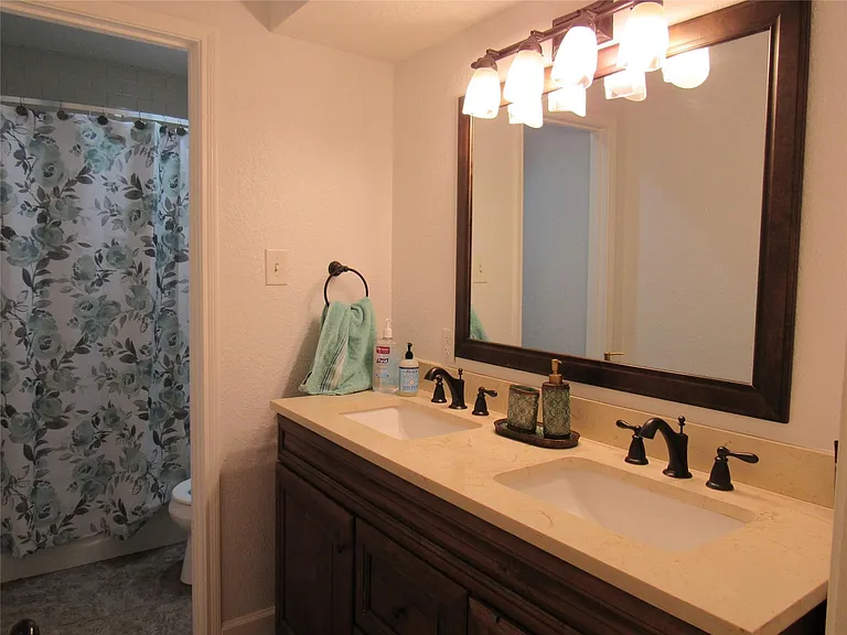 3220 Clayhead Rd — Photo 9