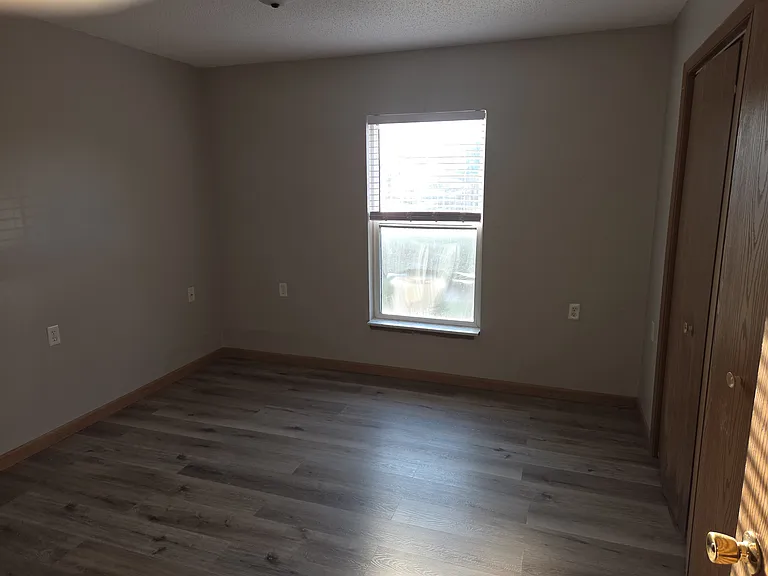 2424 Park Ave #2 — Photo 2