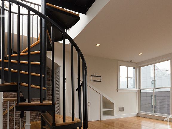 5th image of 677 Massachusetts Ave #6A
