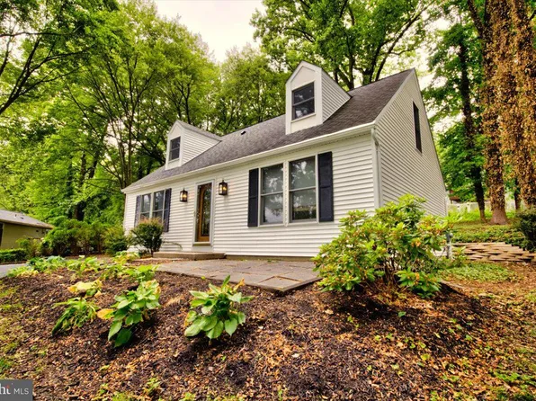 342 Sherry Ln, Coatesville, PA 19320