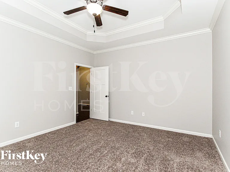 2067 Kerry Cir — Photo 9