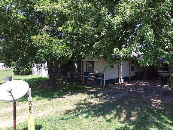 4th image of 19900 SE 72nd St