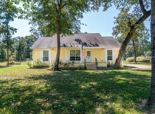 69 Cauthen Dr, Huntsville, TX 77320