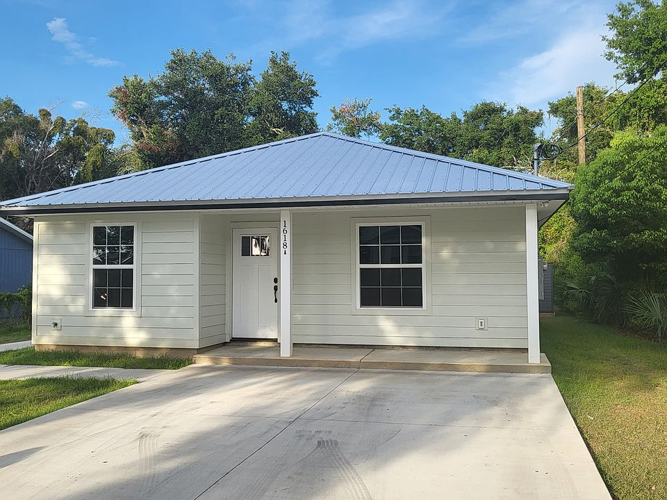 House front and driveway