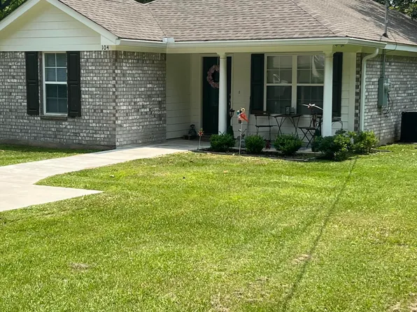 104 Durham St, Purvis, MS 39475