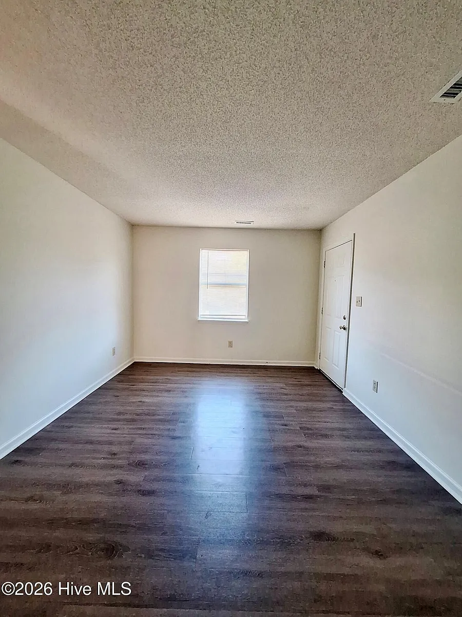 Building Photo - 3005 Caldwell Ct #16