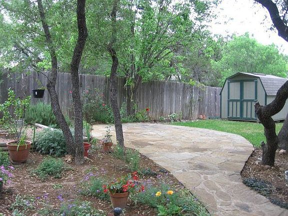 4th image of 1912 Ramona Cir