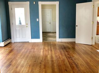 79 Andrews St, Lowell, MA 01852