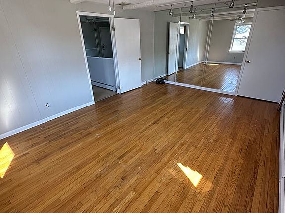 5th image of 455-477 Sedgewick Ave