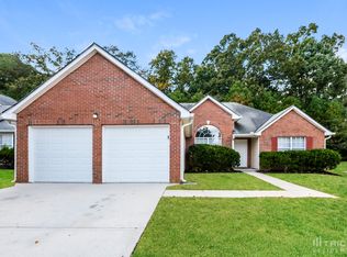 5515 Sapphire Cir, Ellenwood, GA 30294