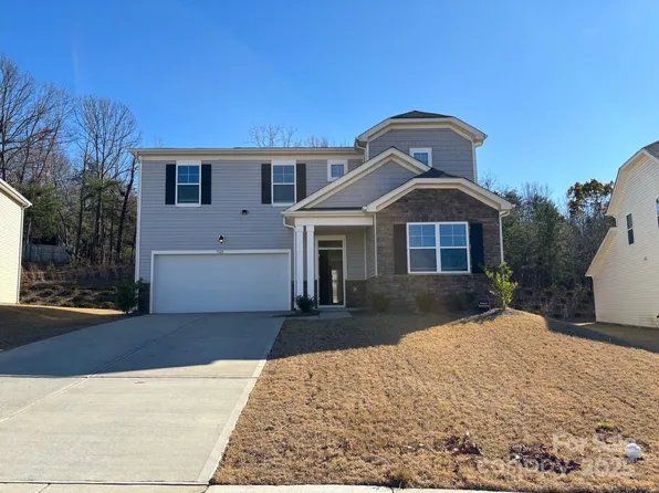 7121 Maple Run Cir, Charlotte, NC 28215