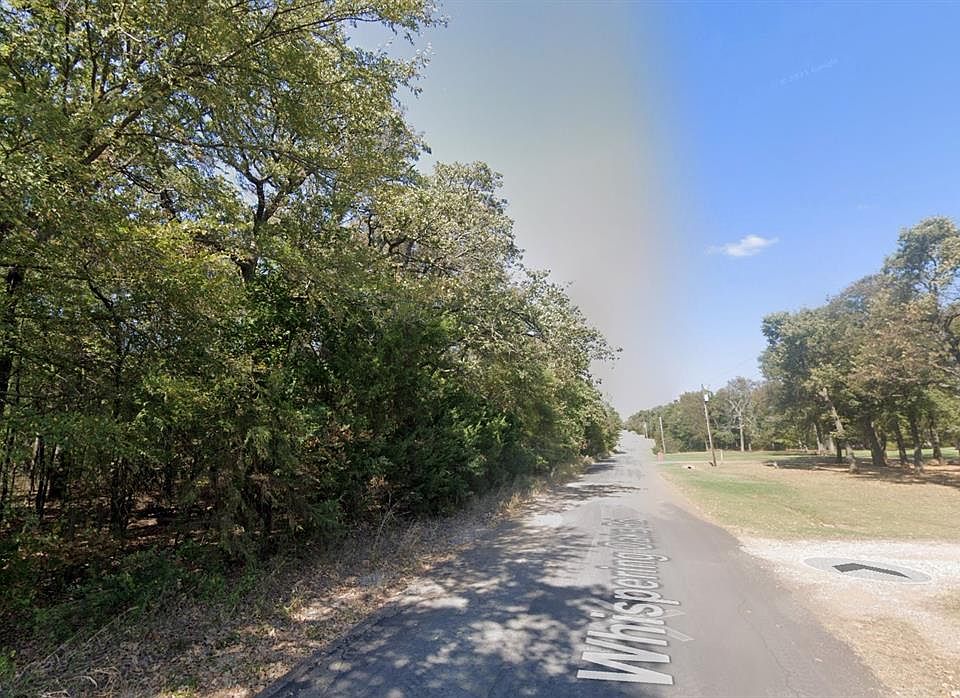 2nd image of 774 Whispering Oaks Rd