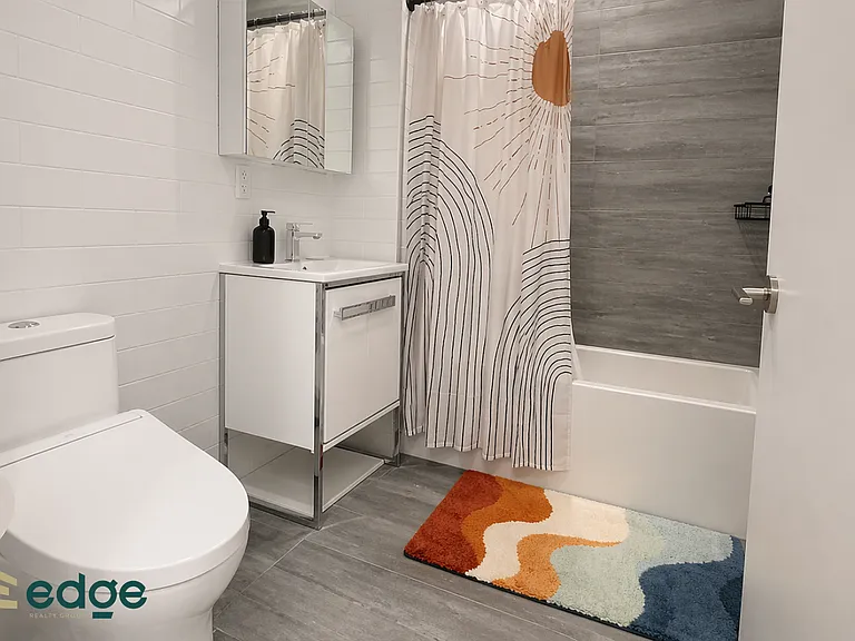 754 Grand St #1L — Photo 10