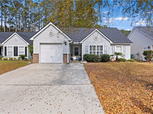 14 Spruce Ct, Hilton Head Island, SC 29928