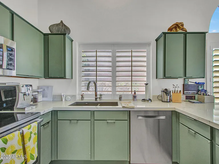 9343 W Escuda Dr — Photo 17
