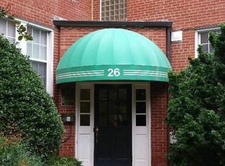 26 S Old Glebe Rd APT 202, Arlington, VA 22204