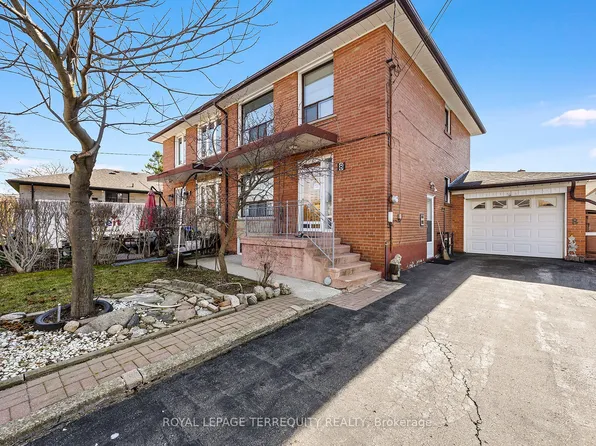 8 Sonnet Ct, Toronto, ON M6L 1J7