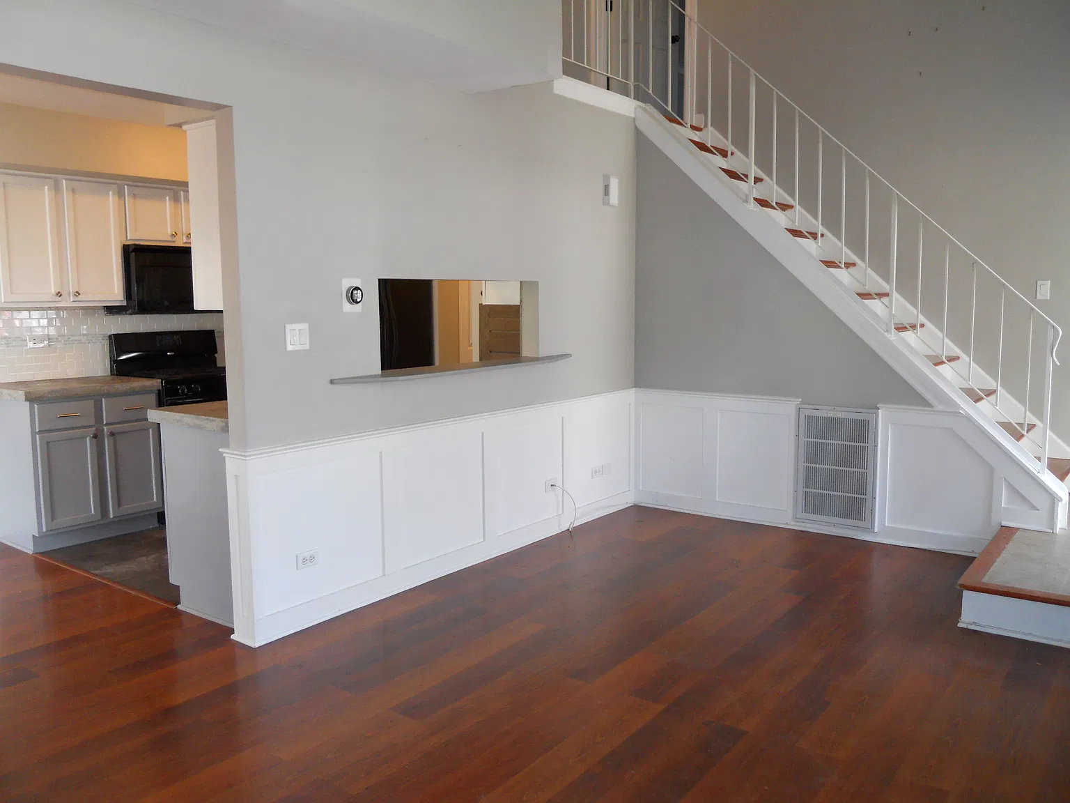 2 bed, 1.5 bath, 1133 sqft, $2,300 — Photo 4