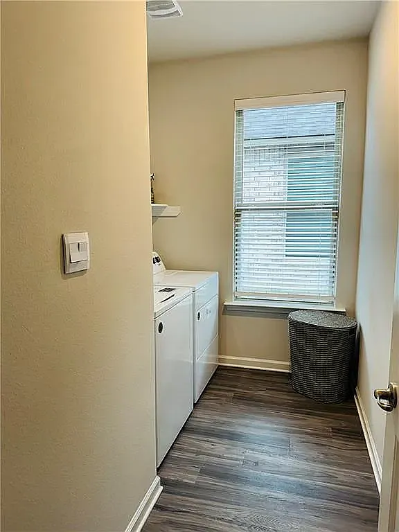 4 bed, 1884 sqft, $2,400 — Photo 3
