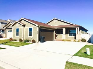 3322 35th St W, Williston, ND 58801