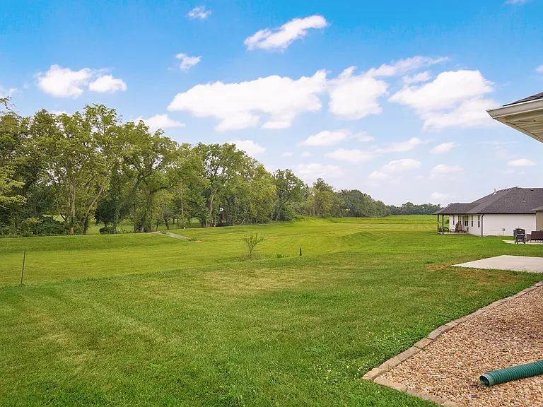 1338 S Tanner Dr — Photo 11